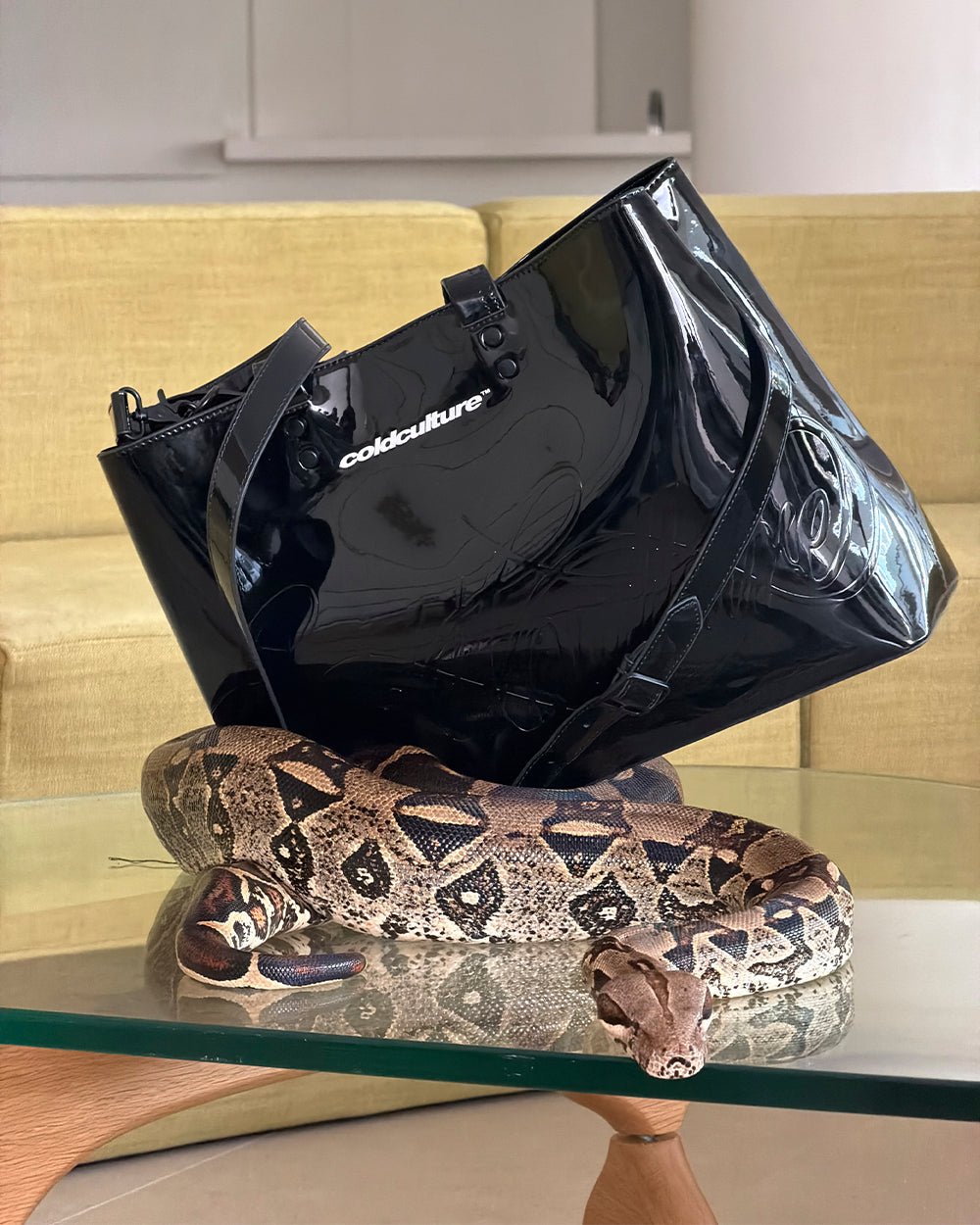 SCRIPT BAG BLACK - Cold Culture