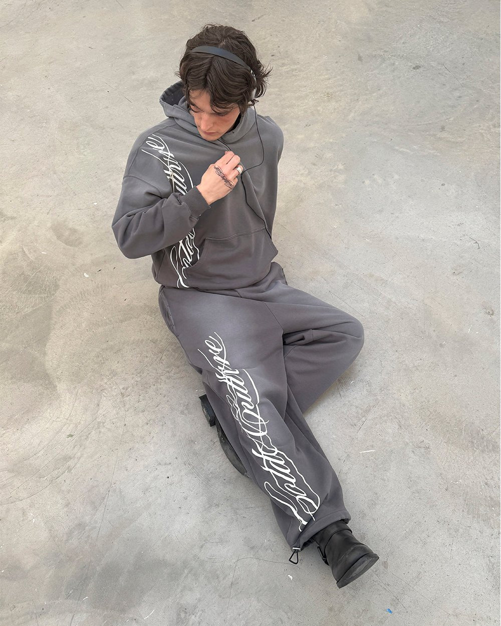 SCRIPT HOODIE ANTRACITE GREY - COLD CULTURE