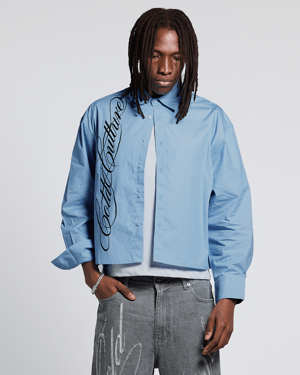 SCRIPT SHIRT BABY BLUE - Cold Culture