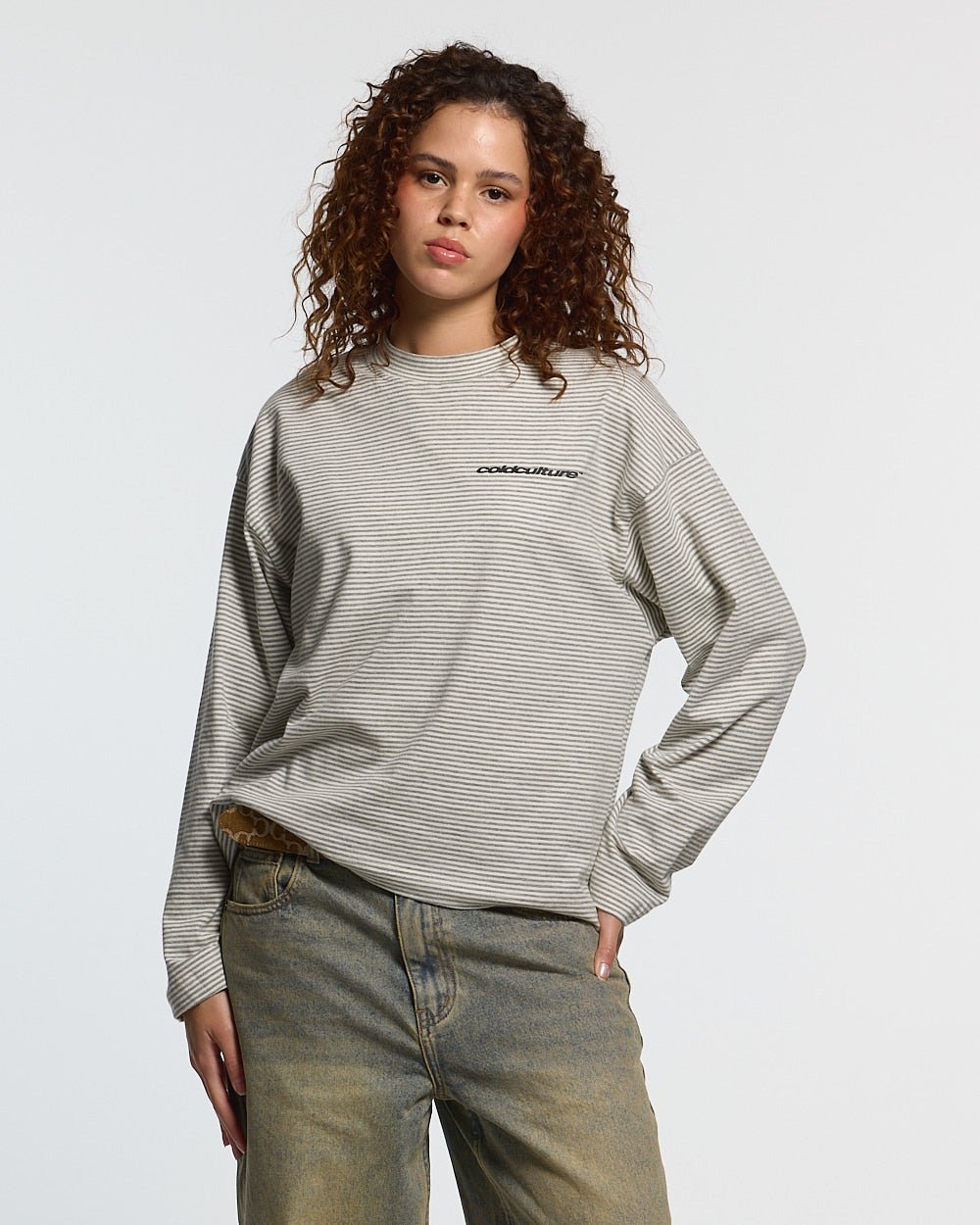 SCRIPT STRIPES LONGSLEEVE GREY - Cold Culture