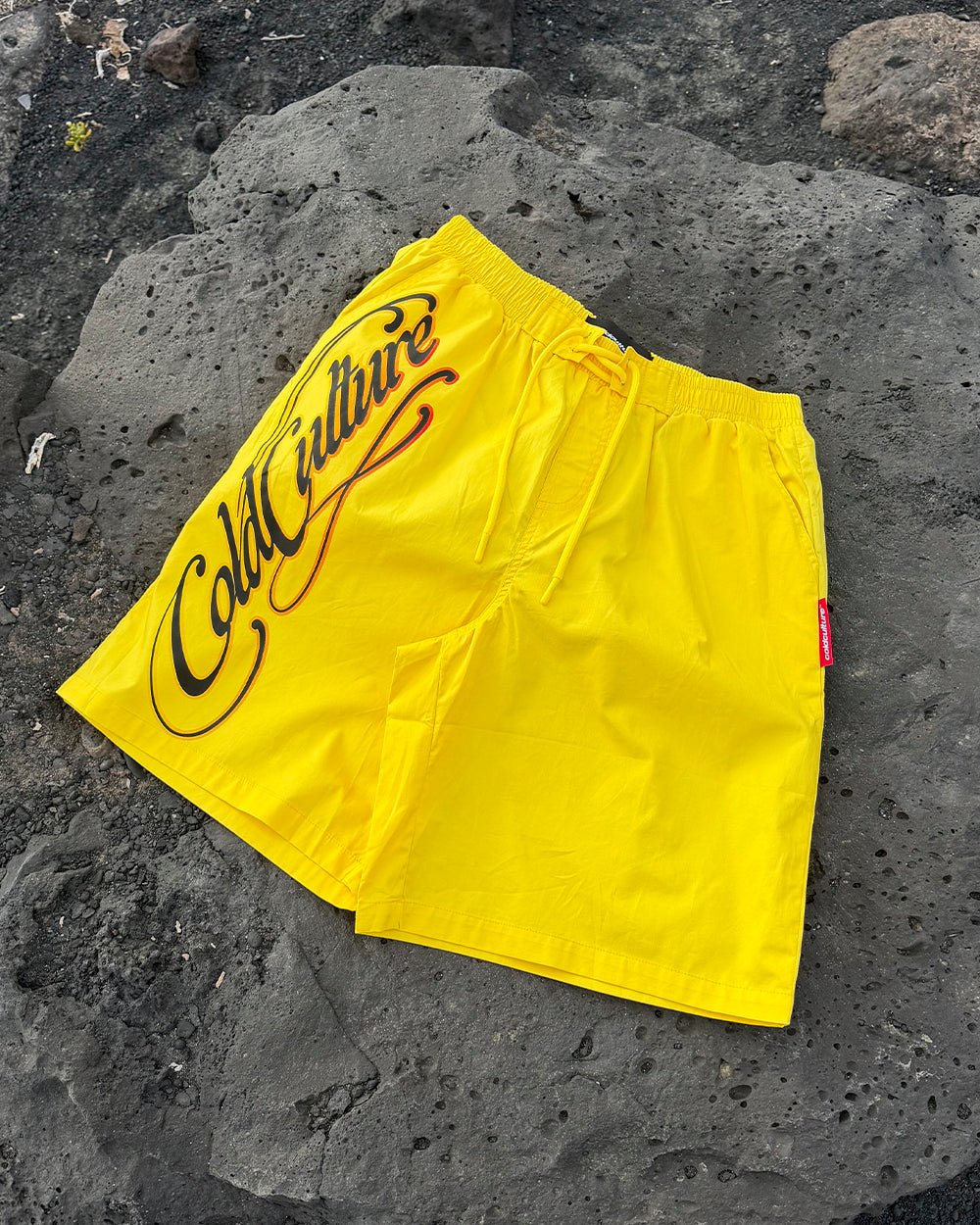 SCRIPT SWIMSHORTS YELLOW - Cold Culture