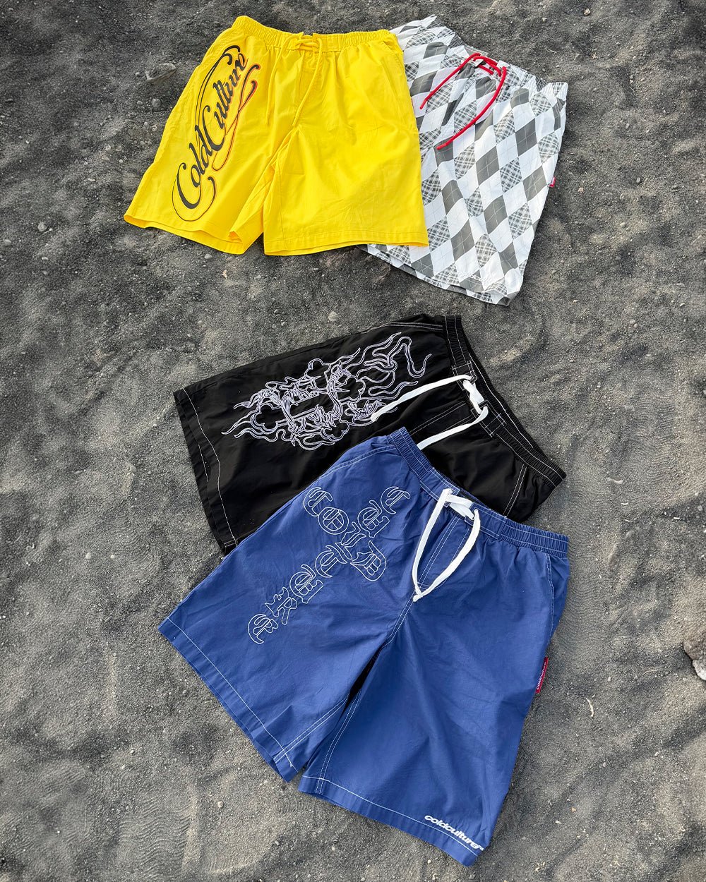 SCRIPT SWIMSHORTS YELLOW - Cold Culture