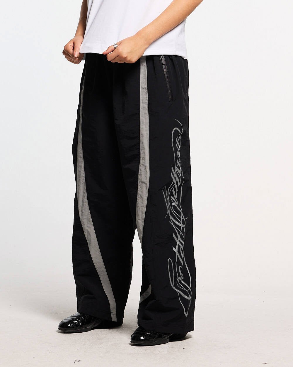 SCRIPT TECH PANTS BLACK - Cold Culture