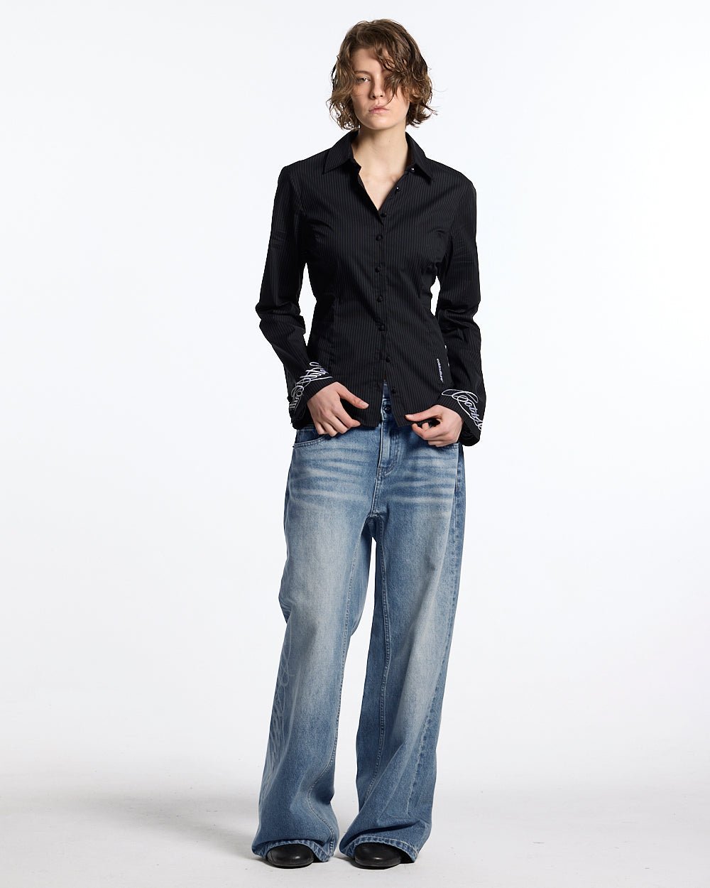 SCRIPT WORLDWIDE SHIRT DARK GREY - Cold Culture