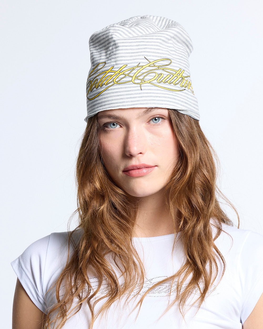 SCRIPTED STRIPES BEANIE WHITE - Cold Culture