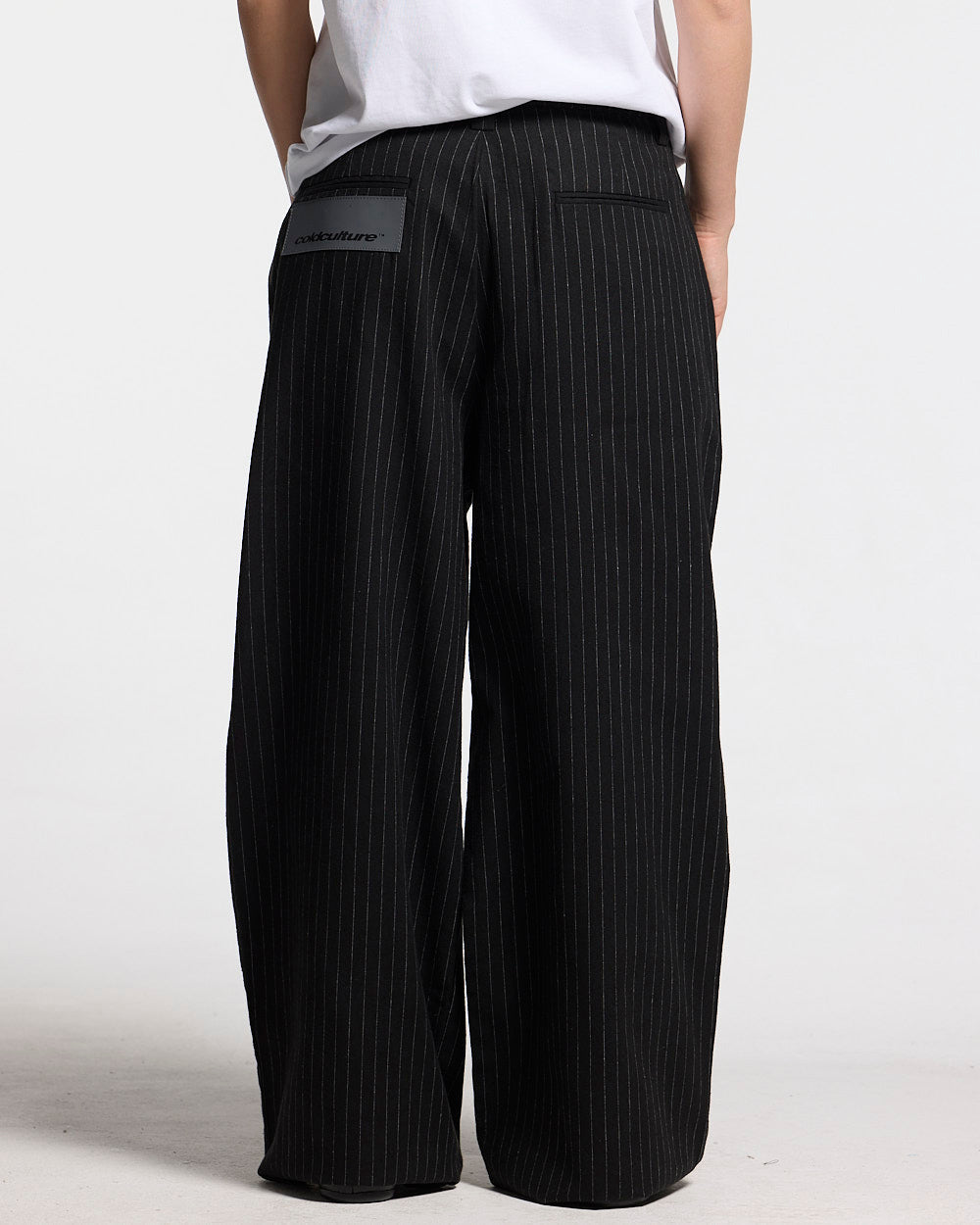 SEAM EFFECT LINE PANTS BLACK - Cold Culture #woman