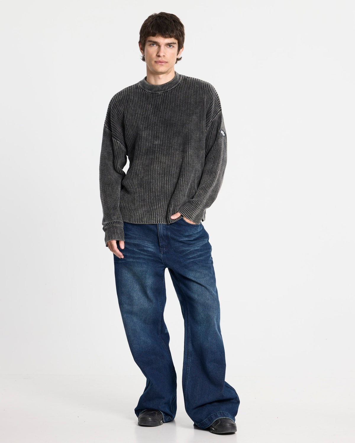 SILICONE DETAIL KNIT DARK BROWN - Cold Culture