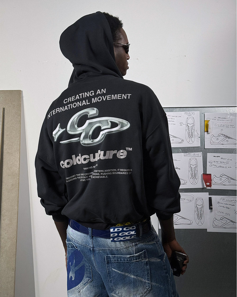 SPARKLY HOODIE BLACK - Cold Culture