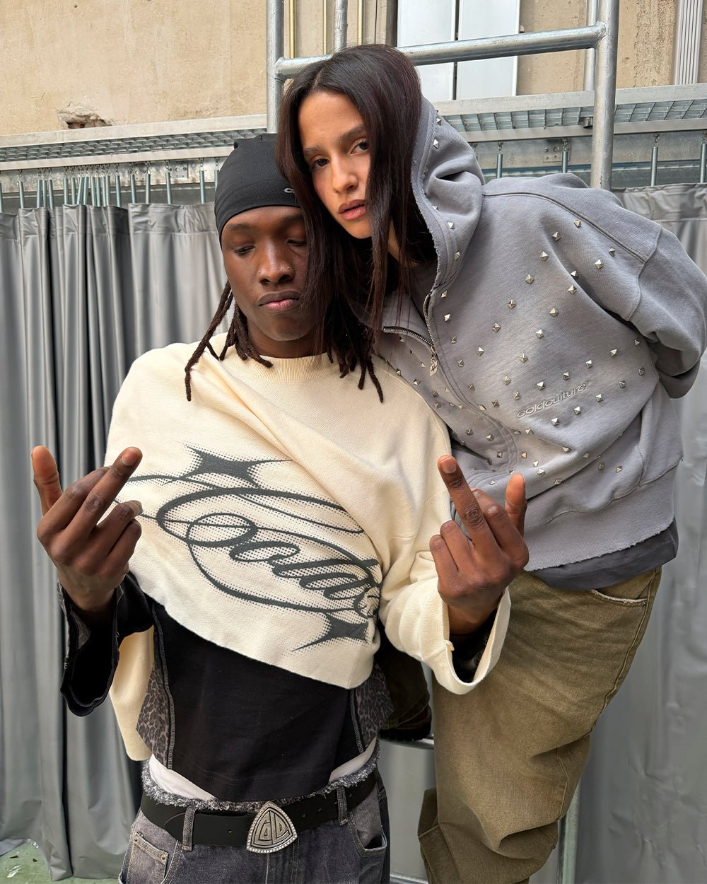 SPARKLY SCRIPT KNIT OFF WHITE - Cold Culture