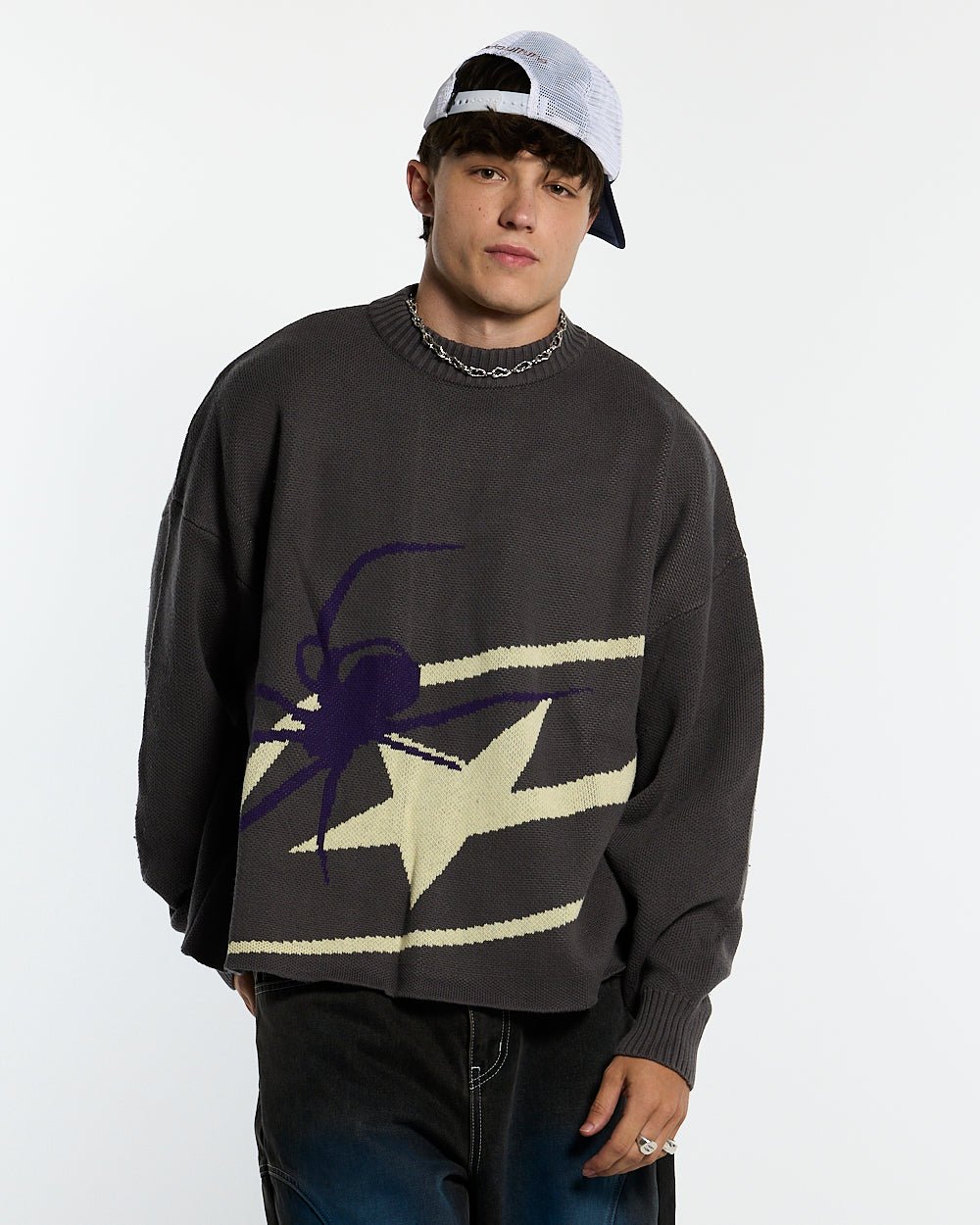 SPIDER KNIT GREY