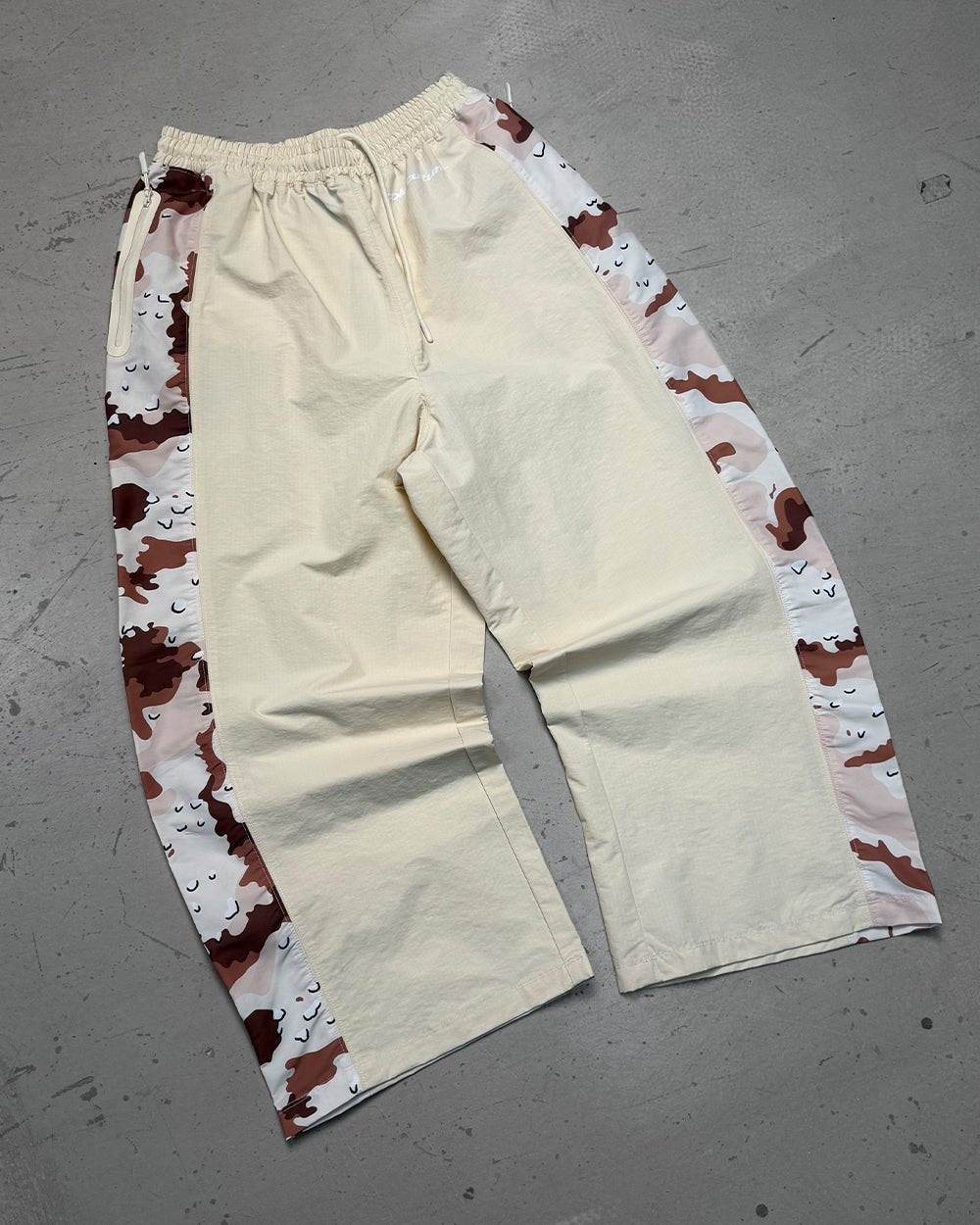 SPIDER PANTS BEIGE & CAMO - Cold Culture