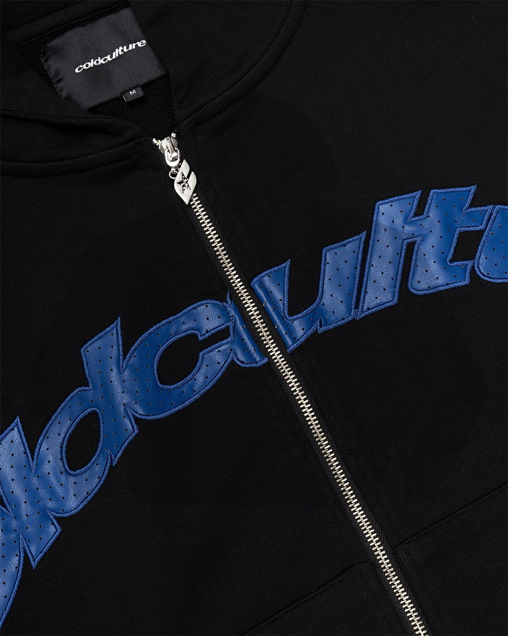 STAR CURVED ZIP HOODIE BLACK - Cold Culture