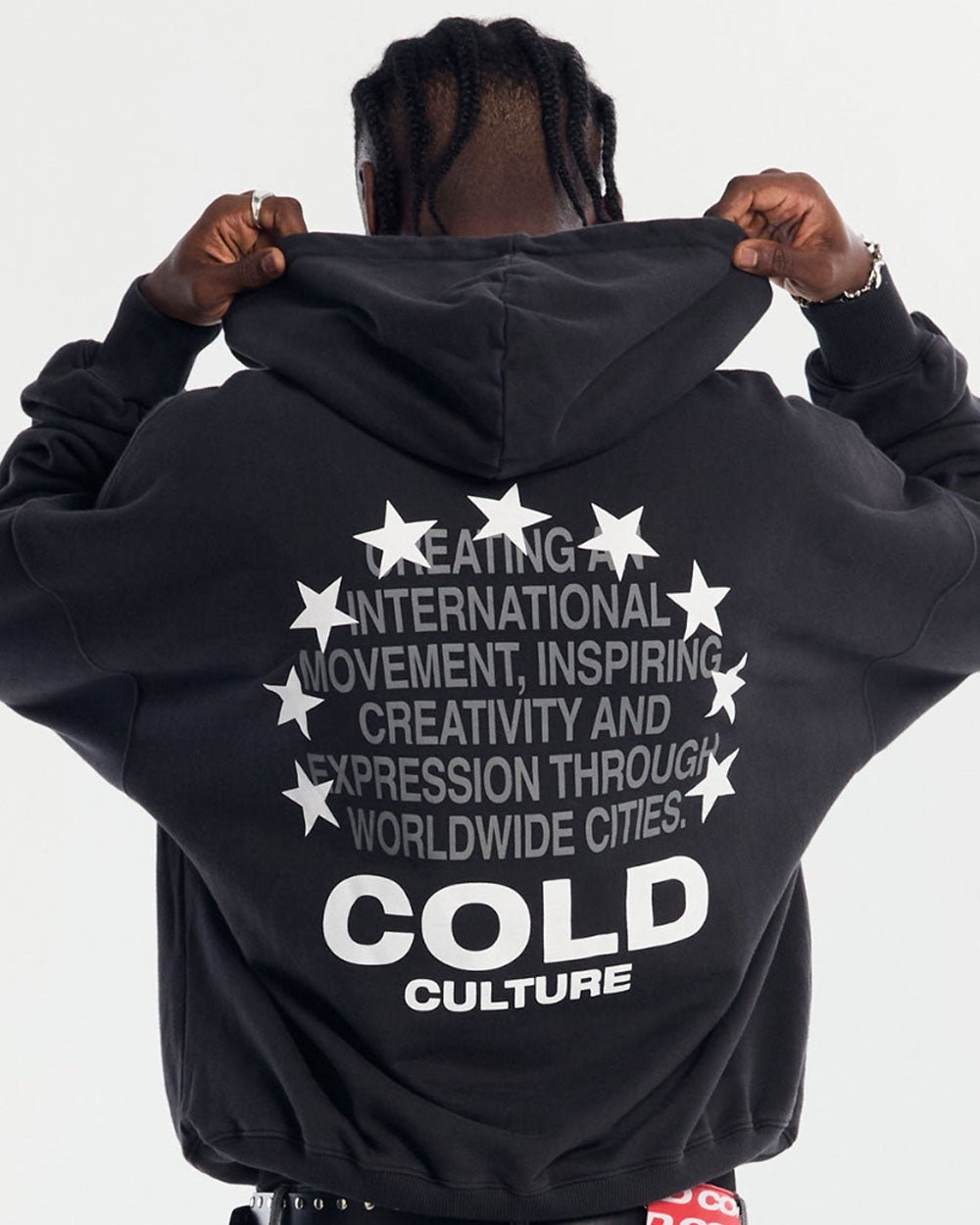 STARS CIRCLE HOODIE BLACK - COLD CULTURE