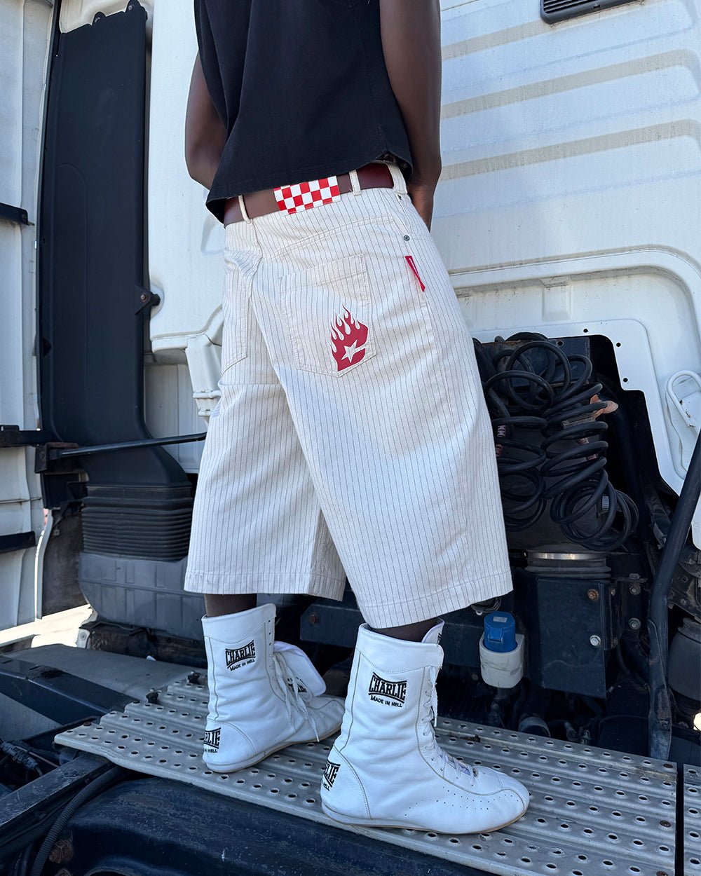 STRIPE FADE JORTS WHITE - COLD CULTURE
