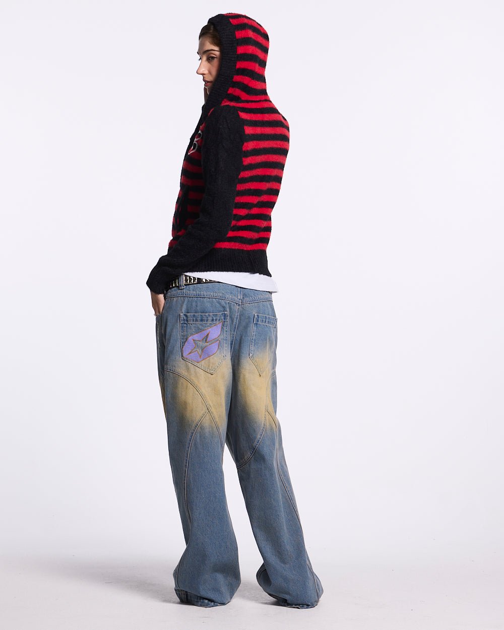 STRIPE ZIP KNIT RED & BLACK - COLD CULTURE