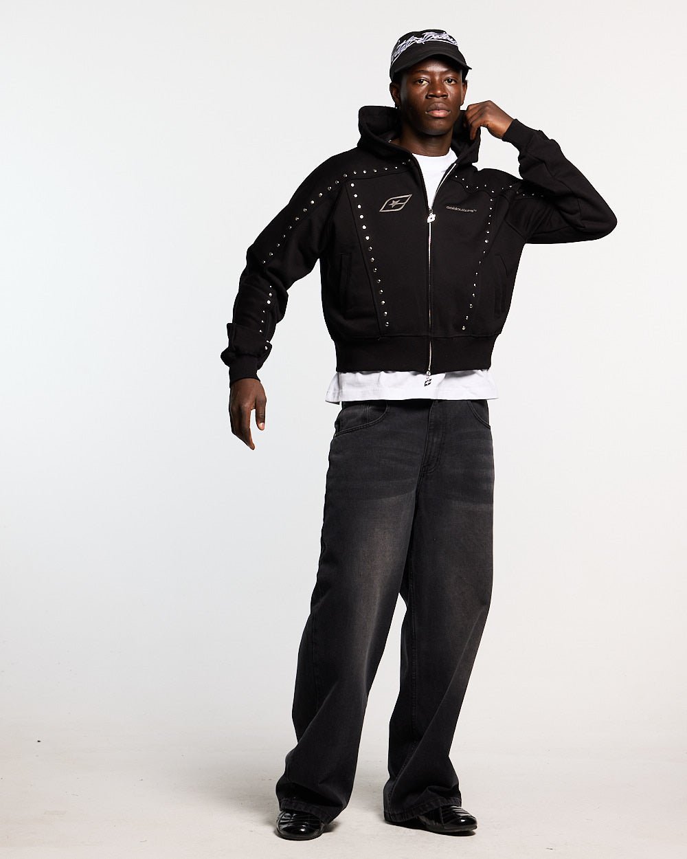 STUD ZIP HOODIE BLACK