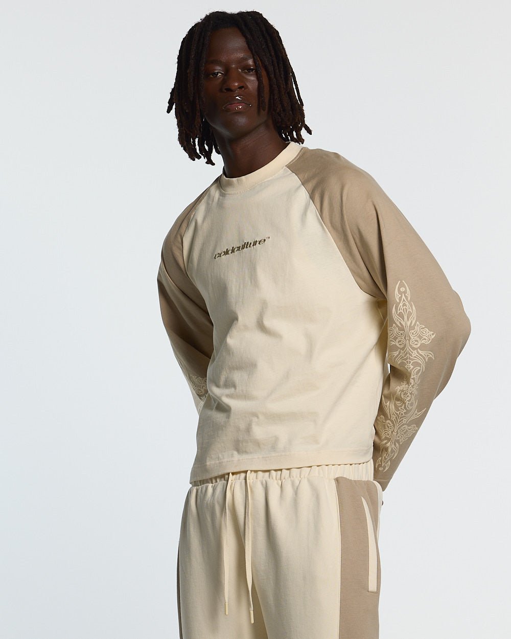 TRIBAL LONGSLEEVE GREY & OFF WHITE - Cold Culture