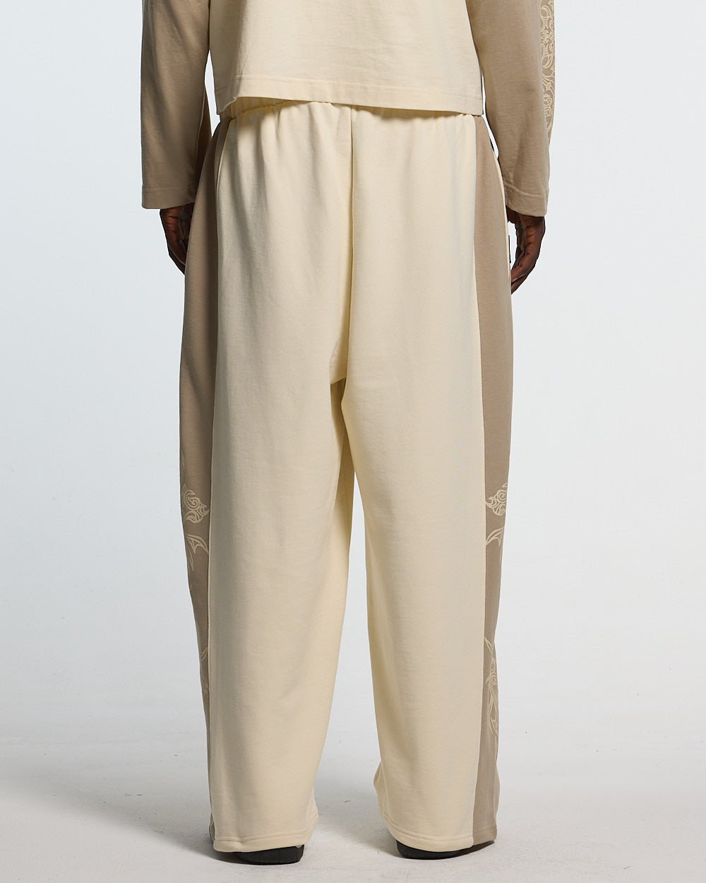 TRIBAL SWEATPANTS GREY & OFF WHITE - Cold Culture