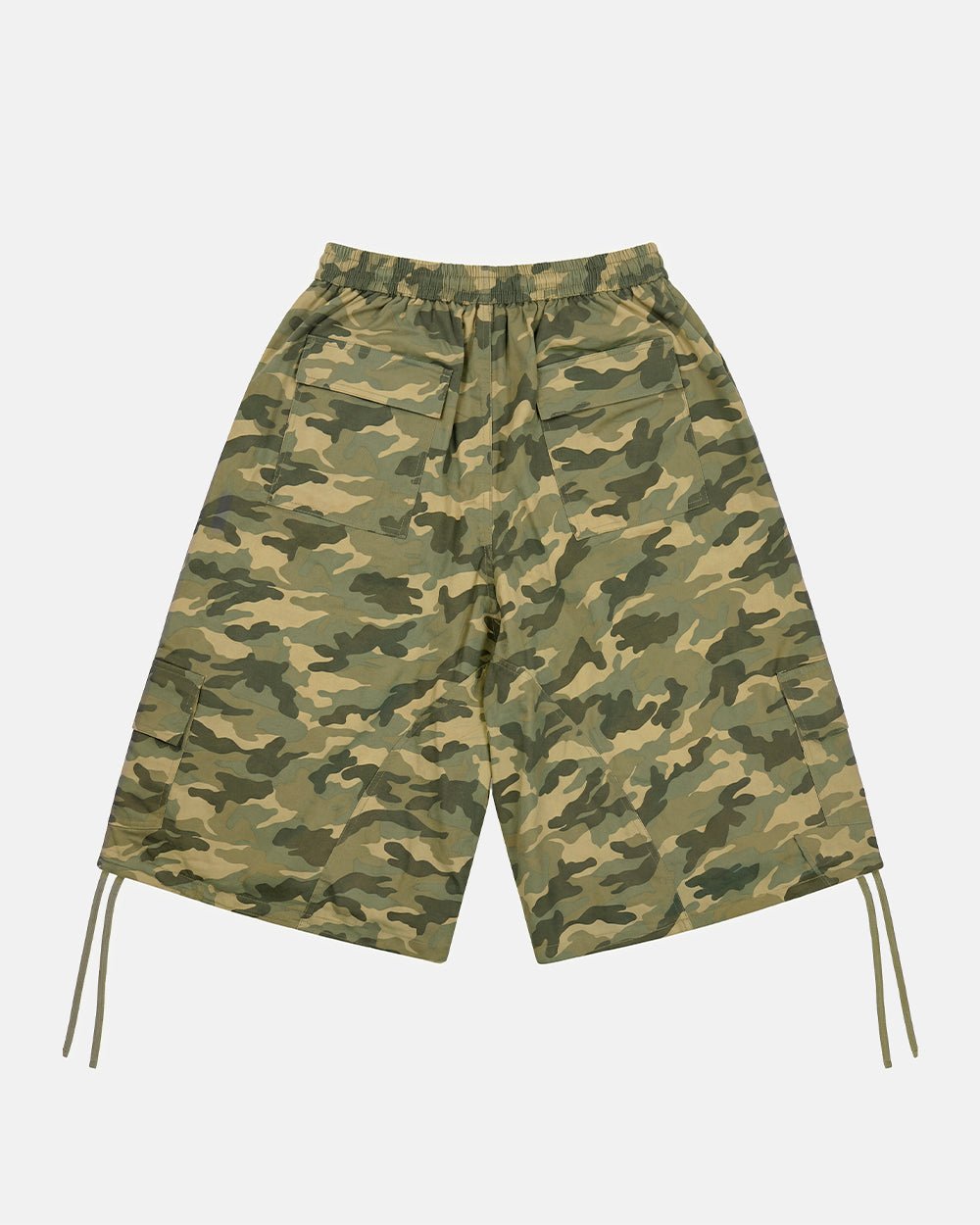 UTILITARY CAPRI PARACHUTE CAMO - Cold Culture