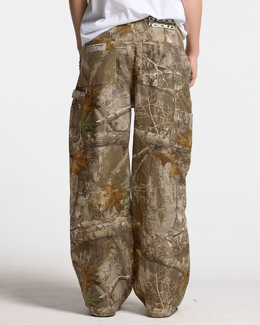 V1 CARPENTER PANTS REALTREE - Cold Culture