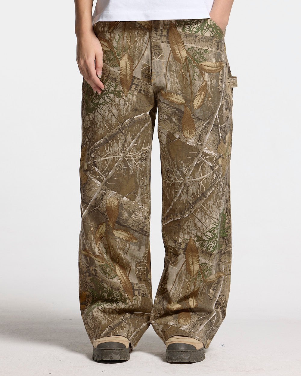 V1 CARPENTER PANTS REALTREE - Cold Culture