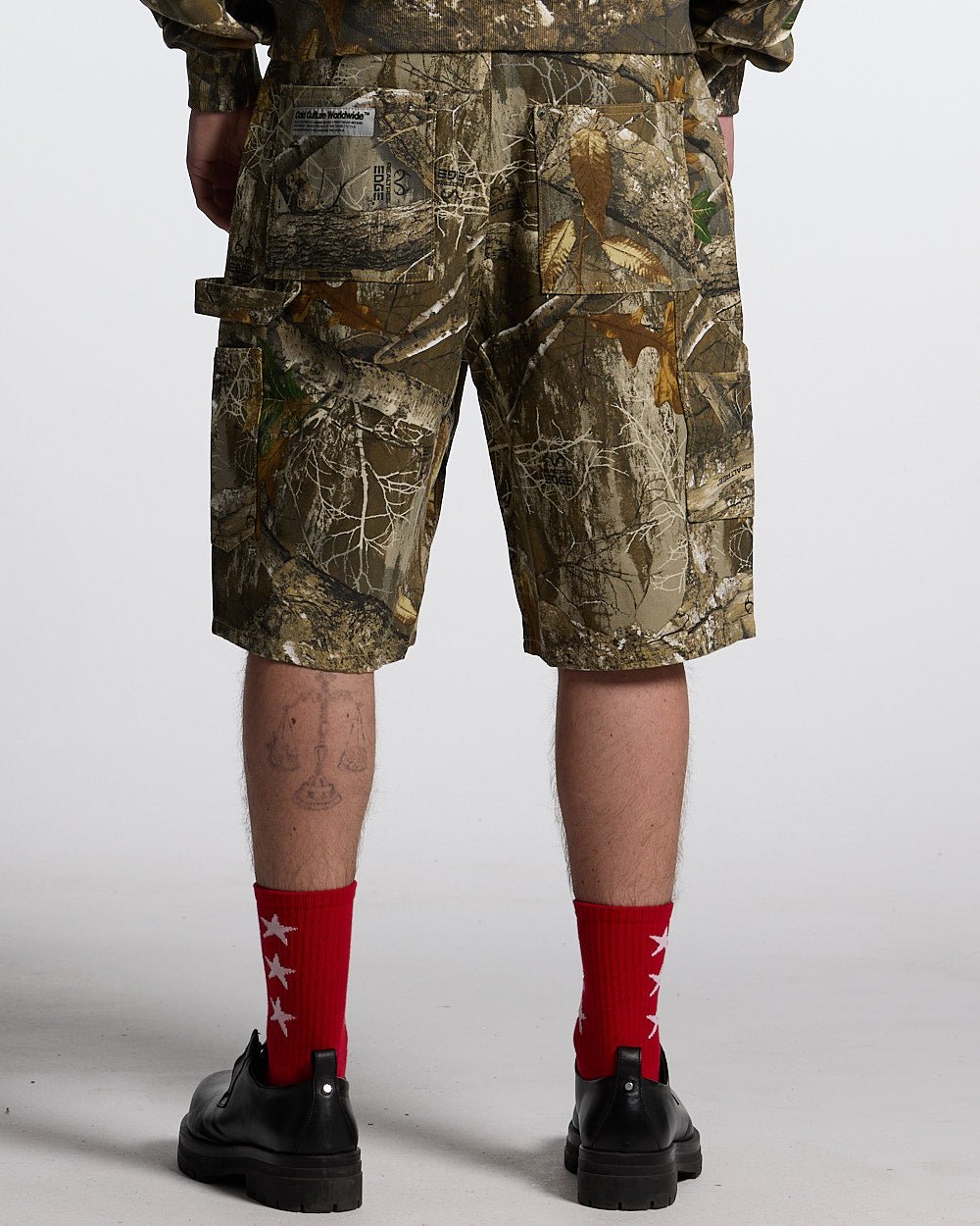 V1 CARPENTER SHORTS REALTREE - COLD CULTURE