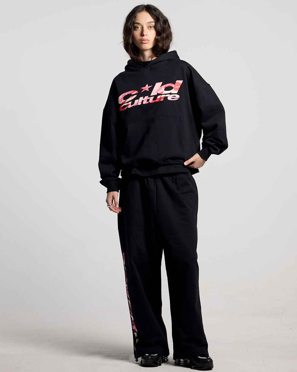 WILD CAMO HOODIE BLACK - Cold Culture
