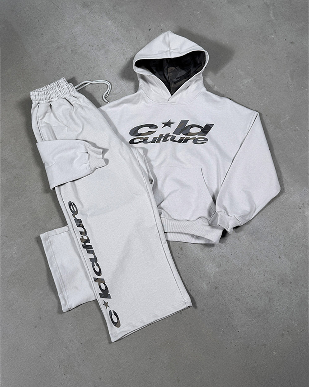 WILD CAMO SWEATPANTS LIGHT GREY - Cold Culture